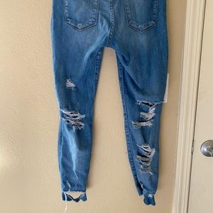 Buckle Exclusive Mid Rise Distressed Jeans